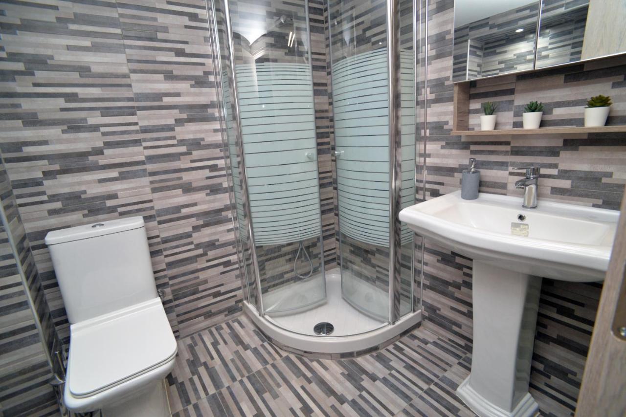 סלוניקי Luxury Apartment St Demetrios Downtown מראה חיצוני תמונה