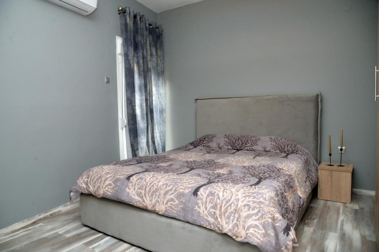 סלוניקי Luxury Apartment St Demetrios Downtown מראה חיצוני תמונה