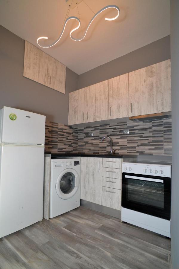 סלוניקי Luxury Apartment St Demetrios Downtown מראה חיצוני תמונה